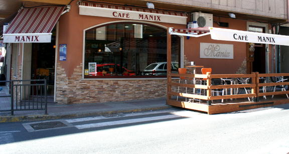 CAFÉ BAR MÁNIX