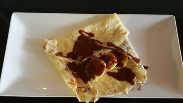 PEKETAPA: CREPE DULCE DE CHOCOLATE CON LECHE Y PLÁTANO