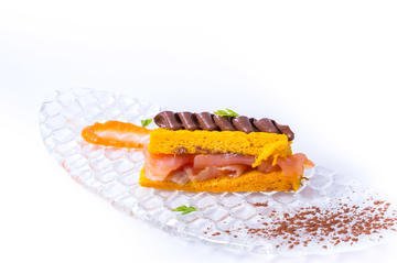 SANDWICH DE SALMÓN Y MAYONESA DE CACAO