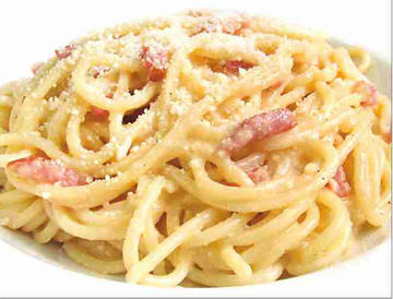 Espaguettis á Carbonara Melocotóns recheos
